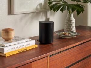 Sonos Era 100 | Smart Speaker mit WLAN, Bluetooth, kompatibel mit Amazon Alexa - Schwarz - Image 3